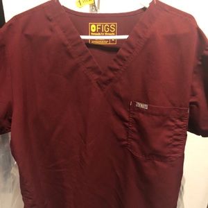 Men’s Figs Scrub top